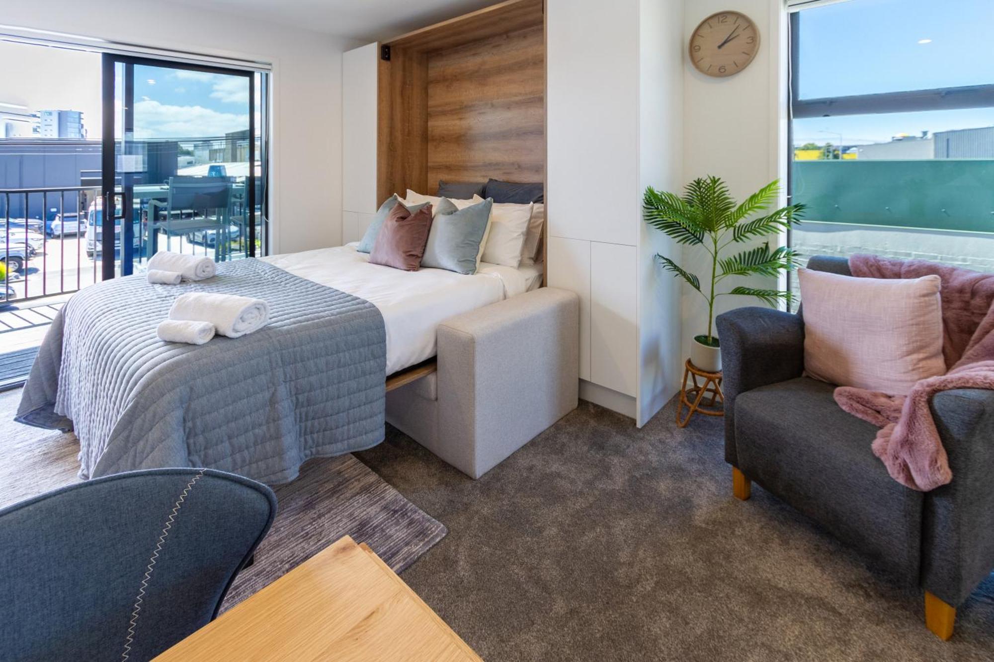 Studio Bliss: Explore From Wilmer St Christchurch Exterior foto